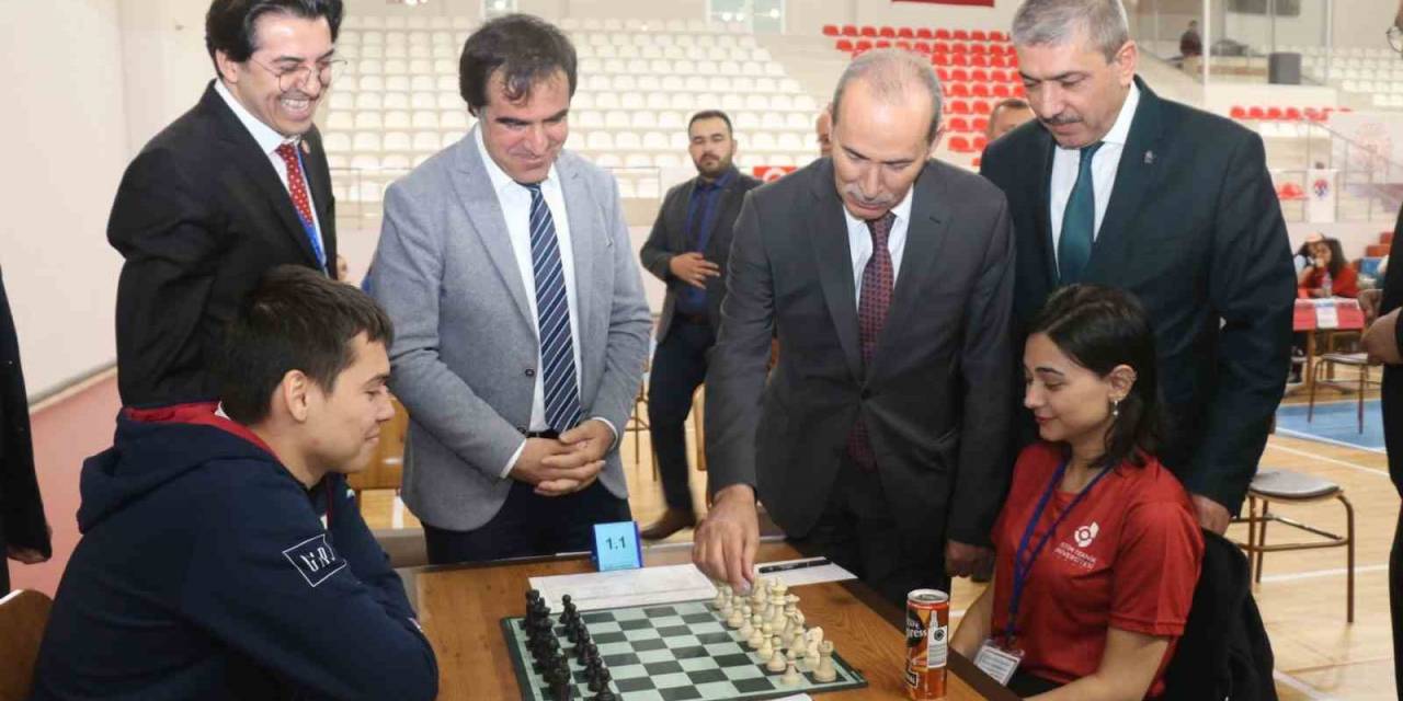 Ünilig Satranç Türkiye Şampiyonası, Sivas’ta Başladı