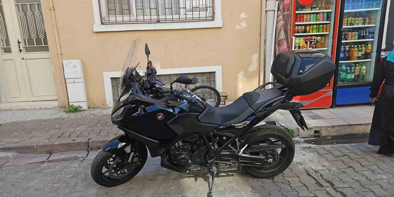 Fatih’te 1 Milyon Lira Değerindeki Motosiklet Böyle Çalındı