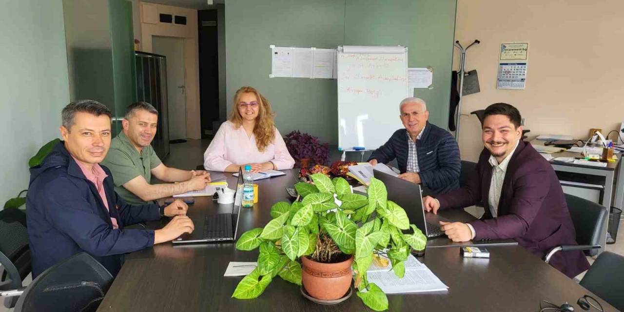Yeşil Bir Gelecek İçin Adıyaman Ekibi Bulgaristan’da Çalışmaya Başladı
