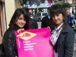 Azimle, İnançla Çalışıyorlar