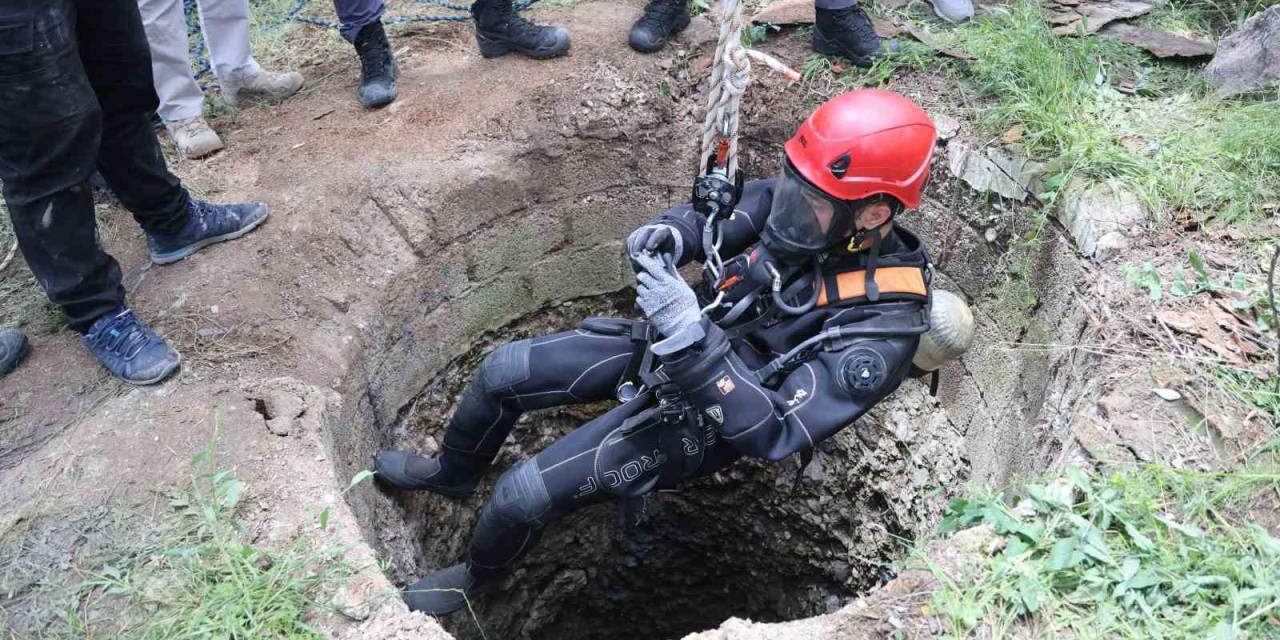 25 Metre Derinlikte Delil Aradılar