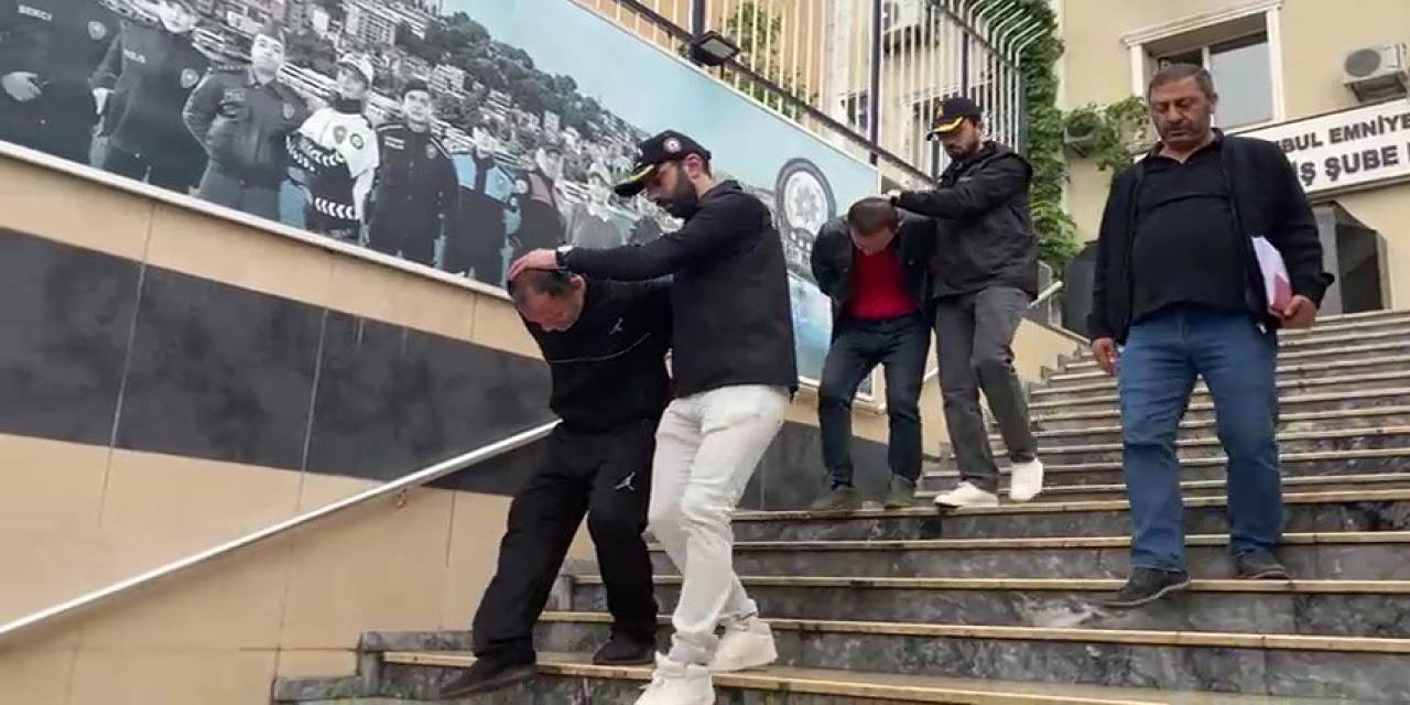 Sultanbeyli’de Otomobilden Bilgisayar Çalan Hırsızlar Tutuklandı