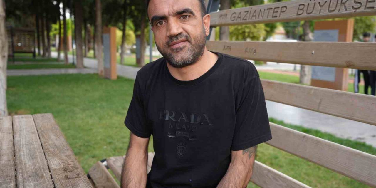 Tavuk Karası Hastalığı Hayatını Kararttı: Gündüz Az Görüyor, Gece Hiç Görmüyor