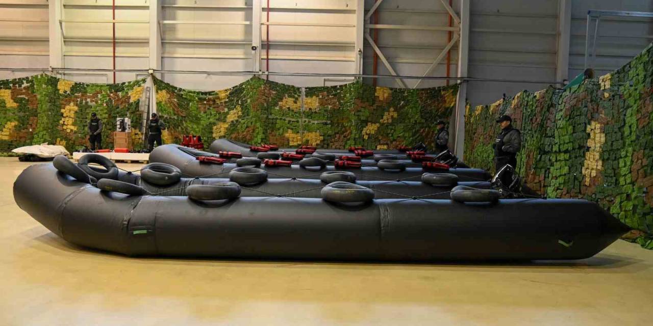 Kapıkule’den Geçen Şişme Botlar Bulgar Gümrüğüne Takıldı