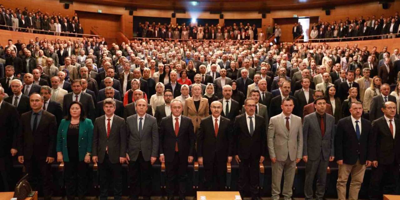 Bursa’daki Okul Müdürlerine Yeni Müfredat Anlatıldı