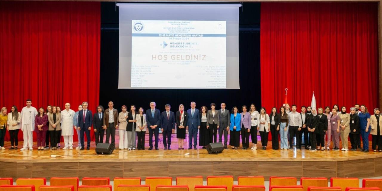 Ebyü’de Hemşireler Haftası Kutlama Programı Düzenlendi