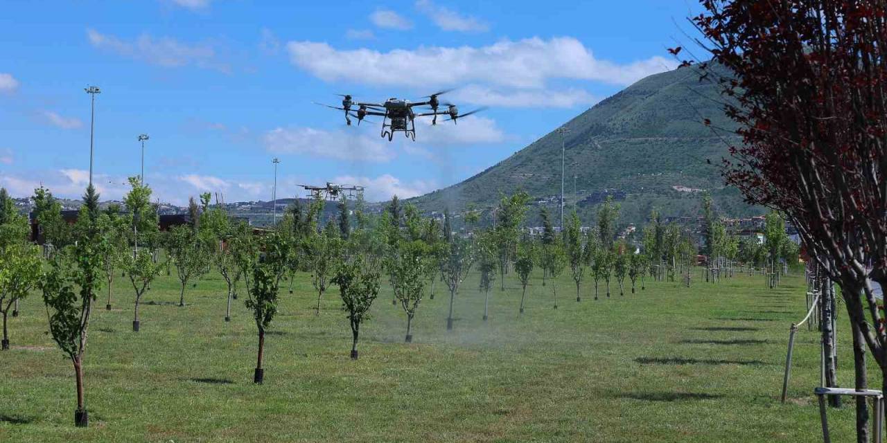 Kayseri Büyükşehir’den Park Ve Mesire Alanlarında Drone İle İlaçlama Hizmeti