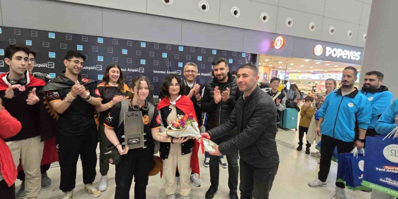 Abd’deki Yarışmada Dünya Şampiyonu Oldular