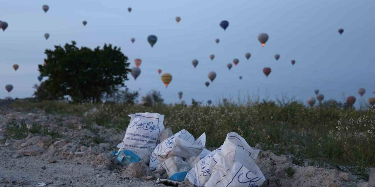 Turistler Peribacalarını Değil, Molozları Ve Çöpleri Seyrediyor