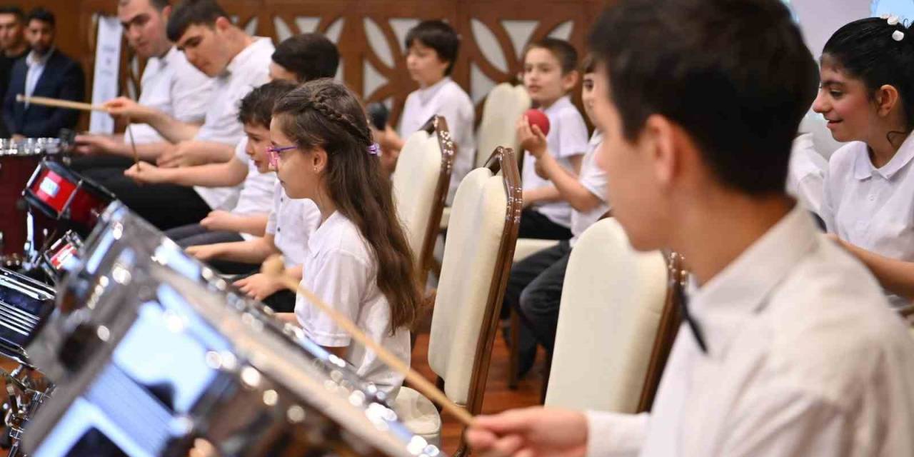 Tuzla Otizm Müzik Akademisi Korosu’ndan Müzik Şöleni