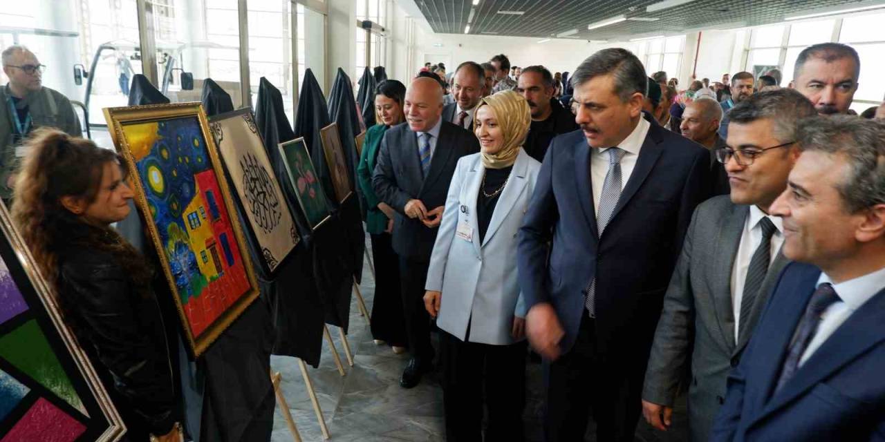 Psikiyatri Hastalarından El Sanatı Sergisi