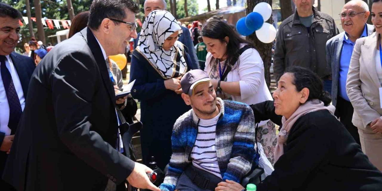Çekmeköy Belediyesi ’engelsiz Sevgi Festivali’ İle Toplumsal Dayanışmayı Güçlendirdi