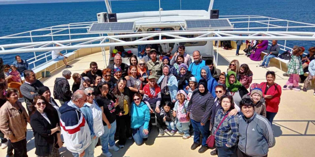 Engellilere Balık Tutmayı Öğrettiler