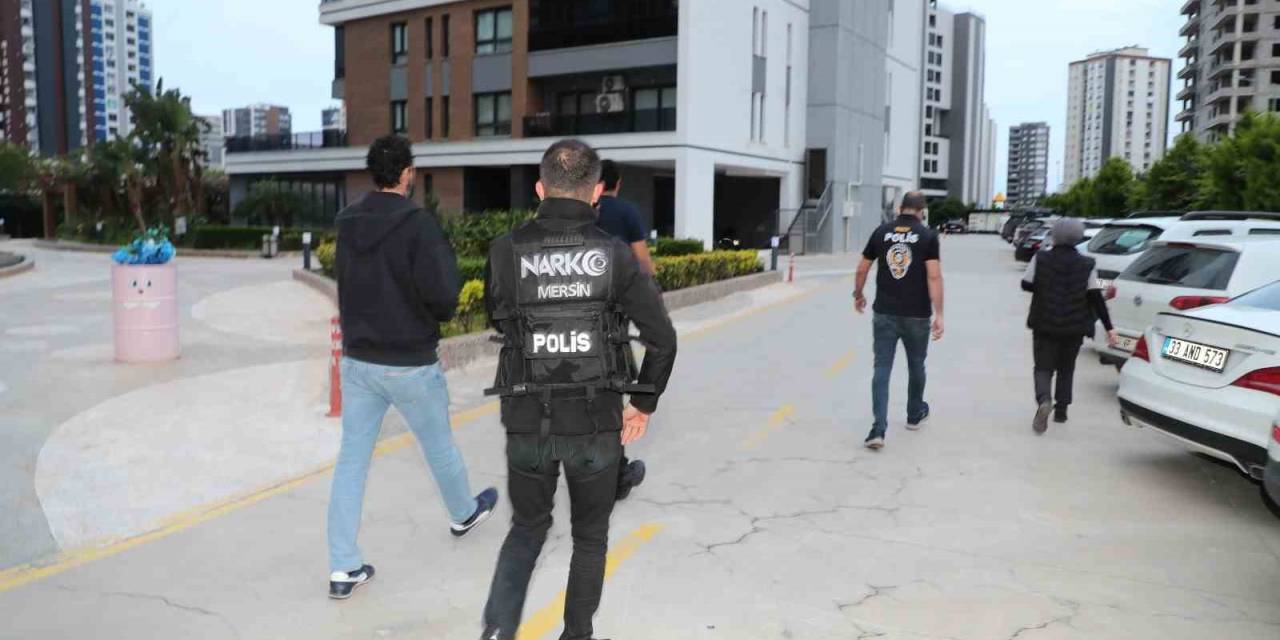 Mersin’de Siber Polisinden Çifte Operasyon: 5 Gözaltı