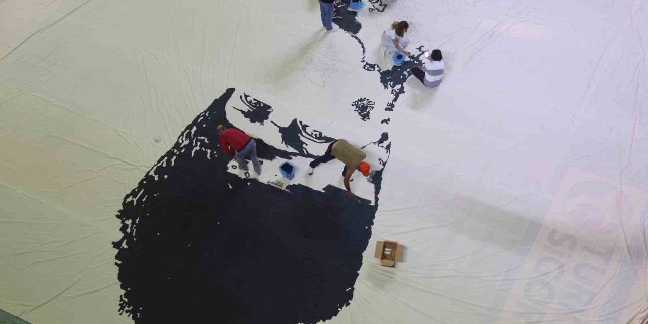 Gönüllü Gençlerden Dev Karografi Çalışması