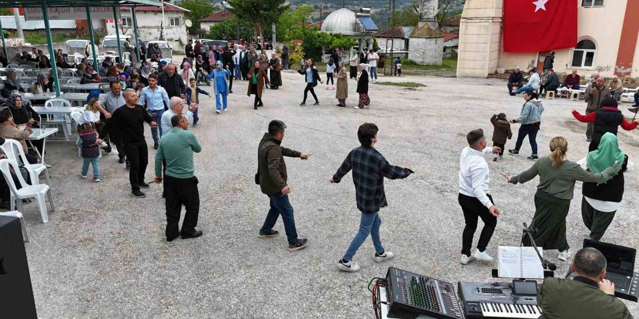 Okluca Köyü’ndeki Hıdrellez Kutlamaları