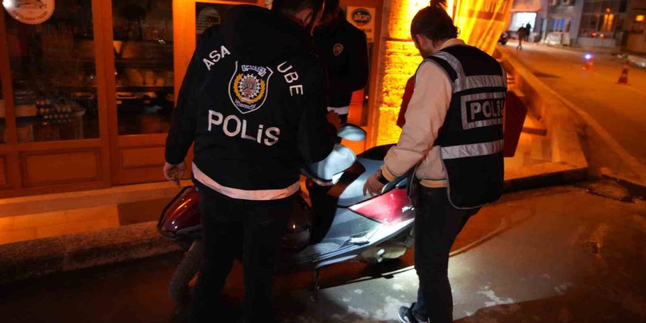 Edirne’de Paketçi Paket Oldu: Motokuryenin Siparişleri Uyuşturucu Çıktı