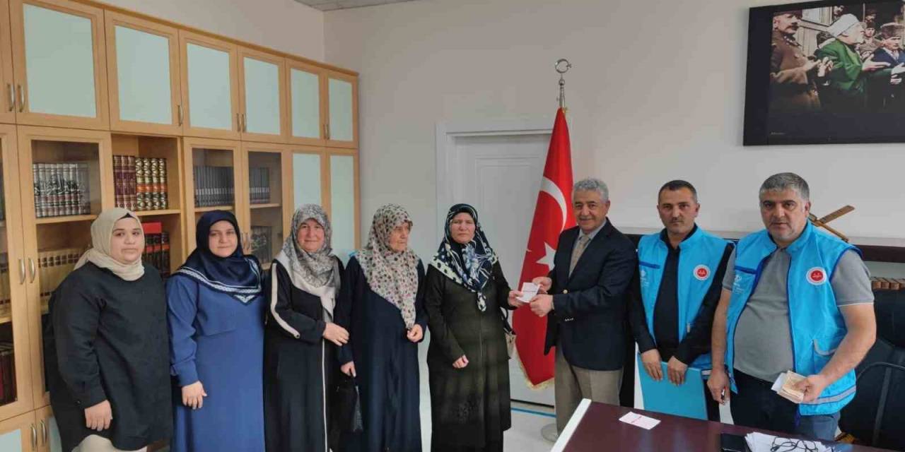 Görme Engelli Kardeşler Kurban Bağışında Bulundu