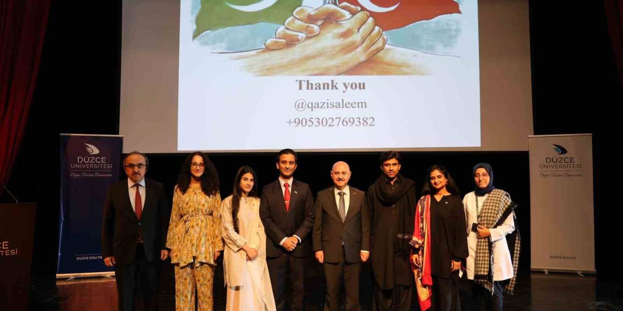 Khan “Pakistan Ve Türkiye Bir Millet İki Devlet”