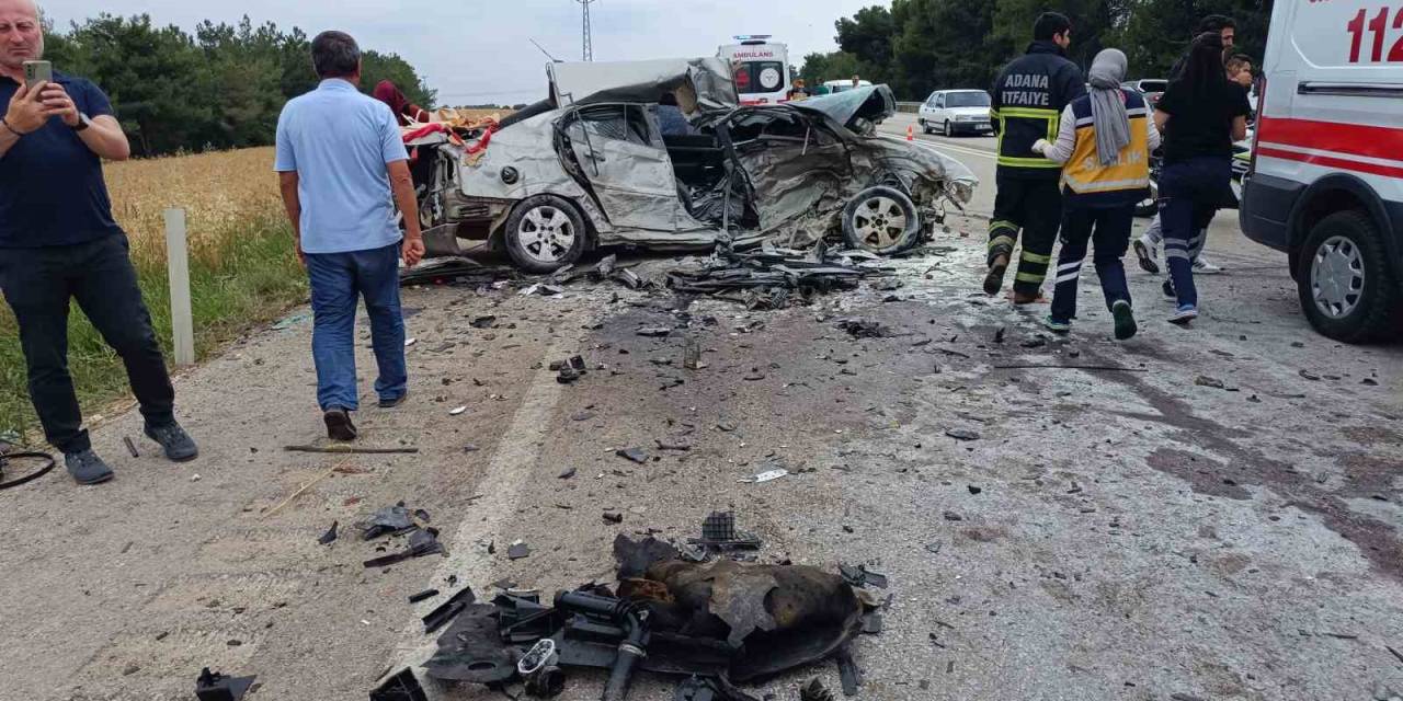 Trafik Kazası Sonrası Ortalık Savaş Alanına Döndü