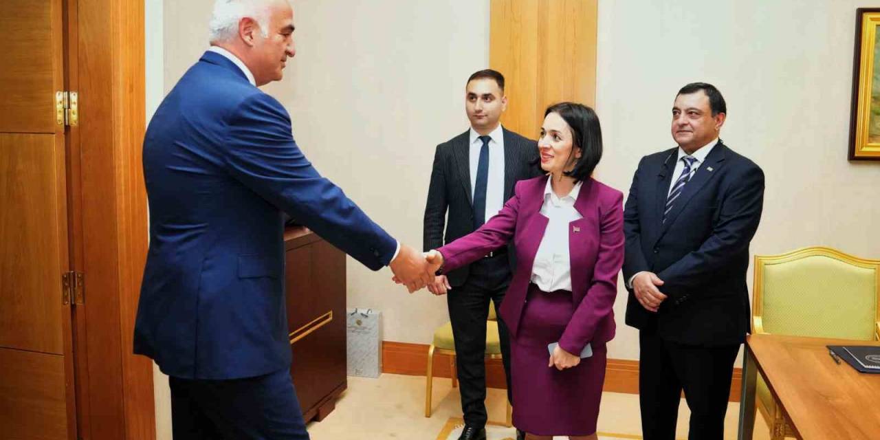 Kültür Ve Turizm Bakanı Ersoy, Ermeni Bakan Andreasyan İle Görüştü