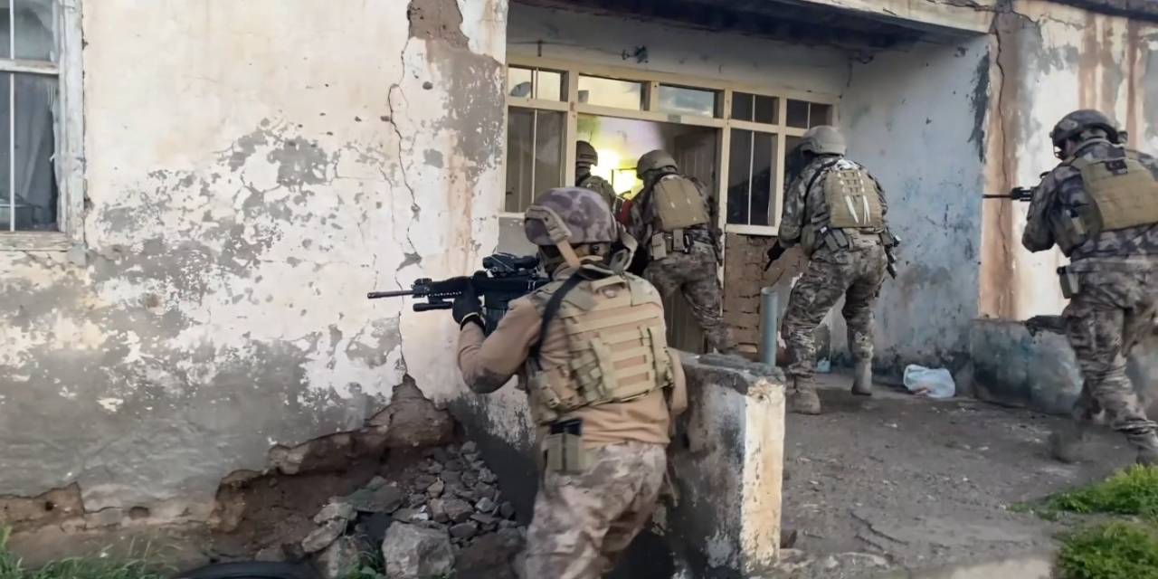 Ağrı’da Eş Zamanlı Dev Uyuşturucu Operasyonu: 14 Tutuklama