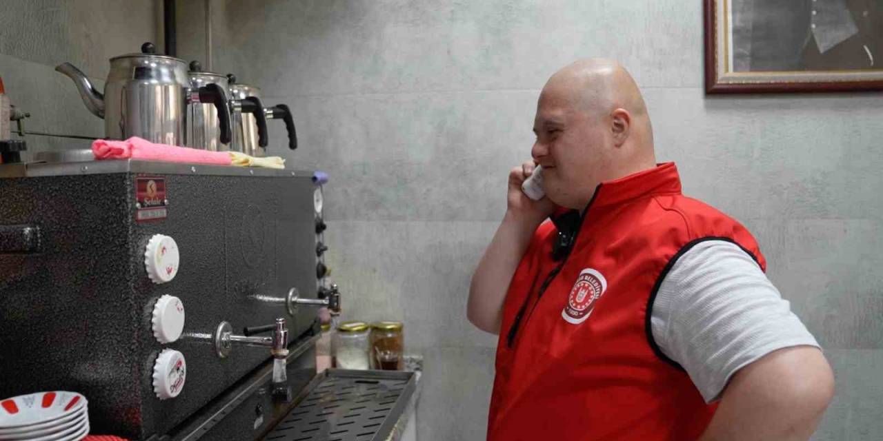 Gürsu’nun Gözbebeği Mesut, Belediyede Çalıştı