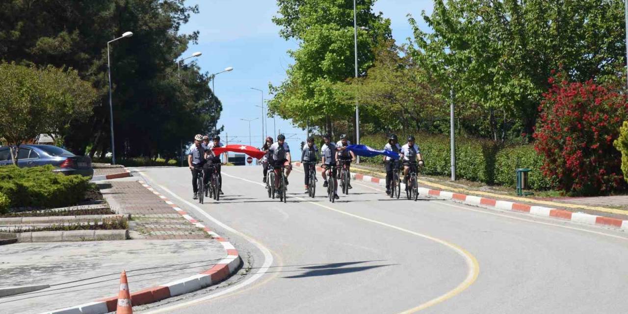450 Km Pedal Çevirerek Samsun’da Ulaştılar