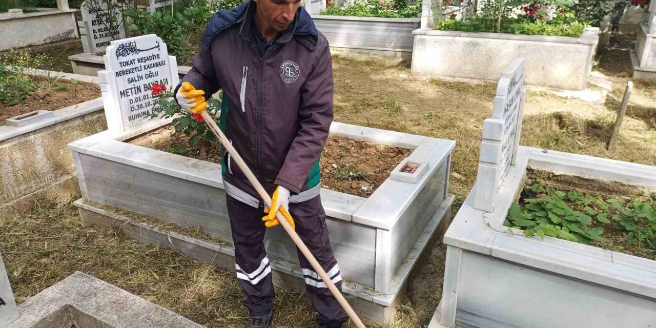 İbb’nin İhmal Ettiği Mezarlıklar İçin Arnavutköy Belediyesi Harekete Geçti
