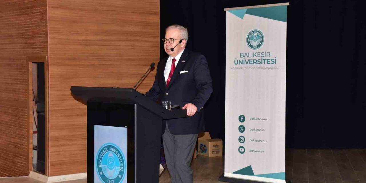 Cihat Yaycı Balıkesir Üniversitesinde "mavi Vatan"ı Anlattı