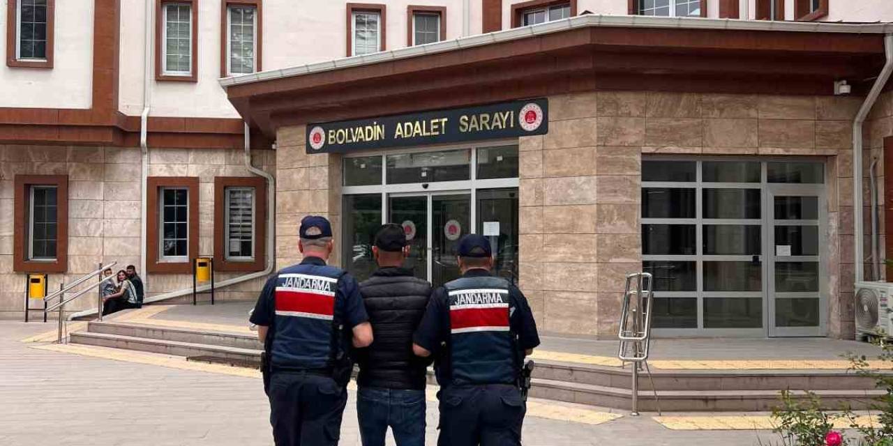 Hırsızlık Suçundan 15 Yıl Hapis Cezasıyla Aranan Şahıs Yakaladı