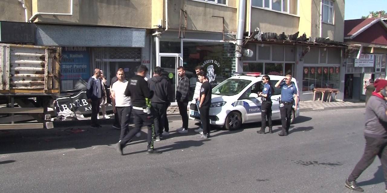 Ataşehir’de Direksiyon Başında Kalp Krizi Geçiren Şoför Ortalığı Birbirine Kattı