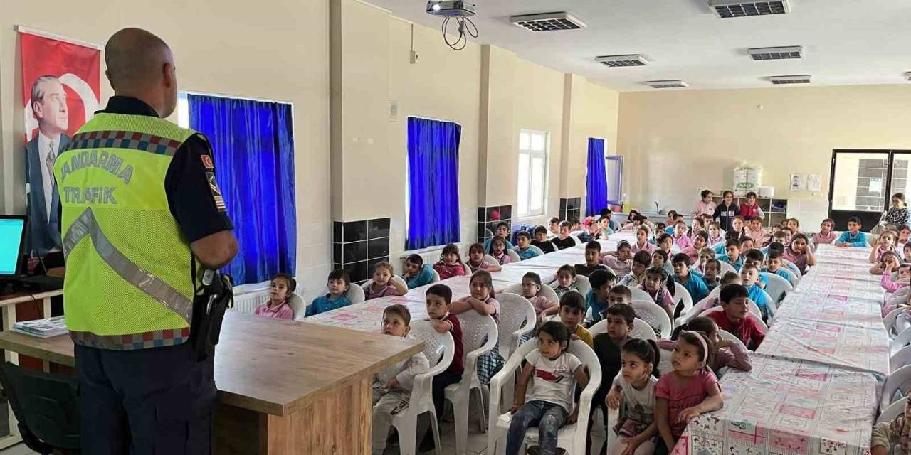 Bozdoğanlı Minikler Trafik Kurallarını Öğrendi
