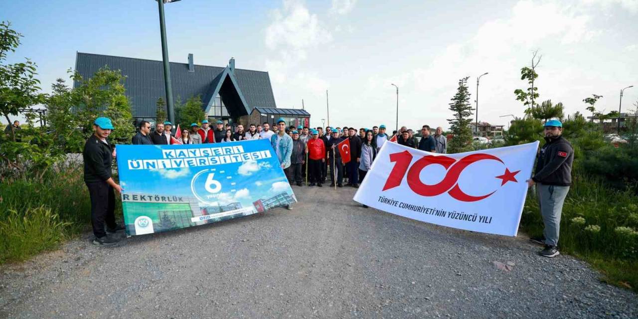 Kayseri Üniversitesi “Gençlik Yürüyüşü” Etkinliği Gerçekleştirdi