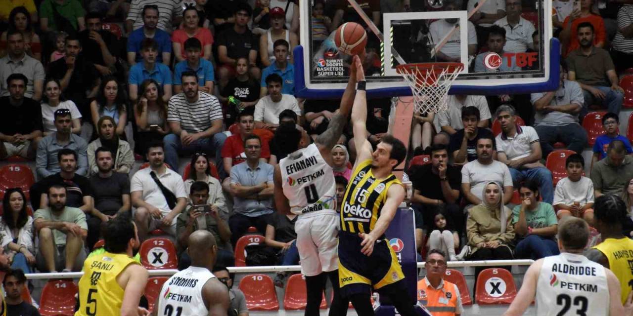 Basketbol Süper Ligi: Aliağa Petkimspor: 71 - Fenerbahce Beko: 100