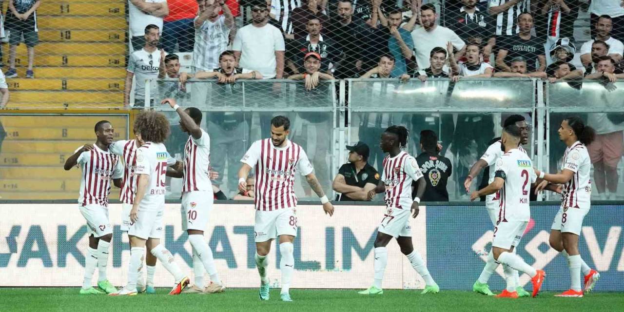Trendyol Süper Lig: Beşiktaş: 0 - Hatayspor: 1 (İlk Yarı)