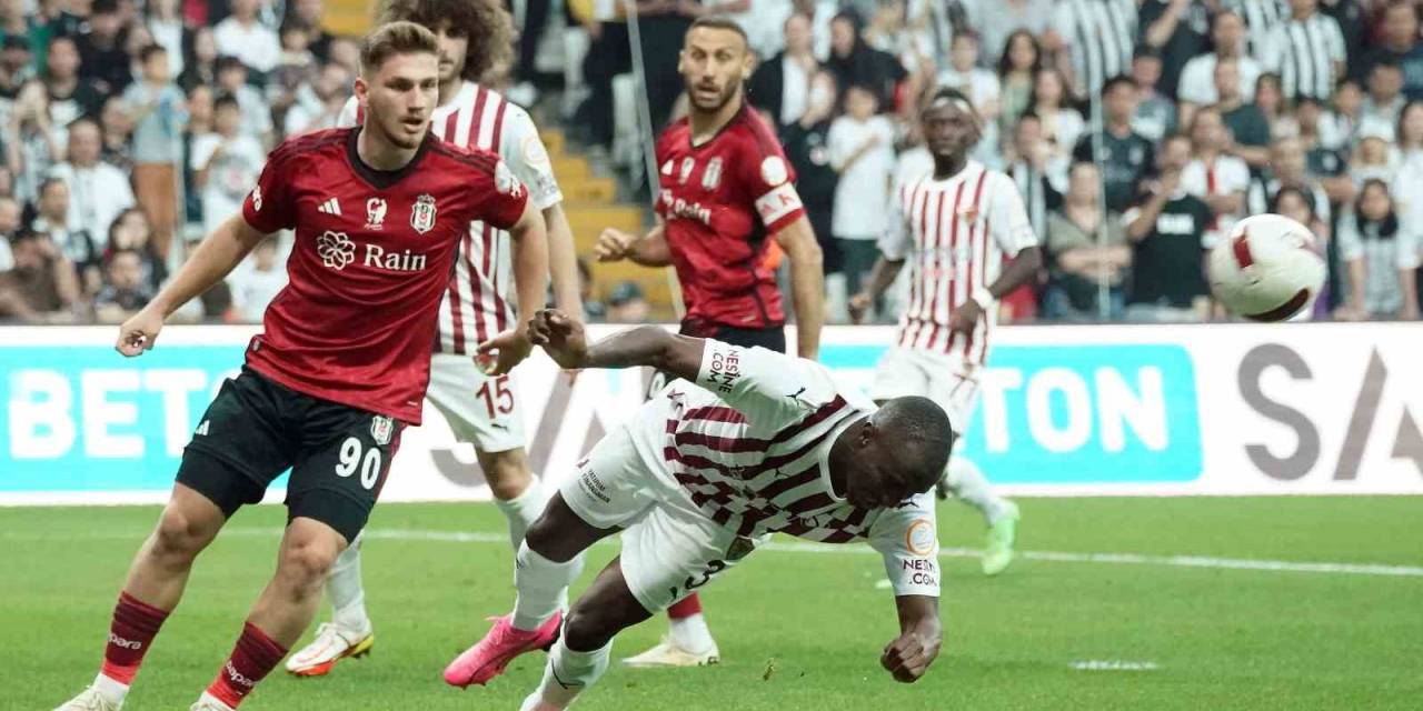 Trendyol Süper Lig: Beşiktaş: 2 - Hatayspor: 2 (Maç Sonucu)