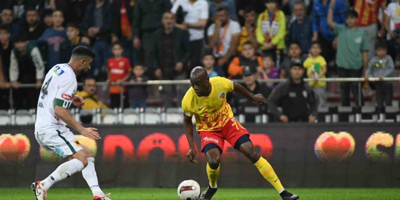 Trendyol Süper Lig: Kayserispor: 2 - Konyaspor: 2 (Maç Sonucu)