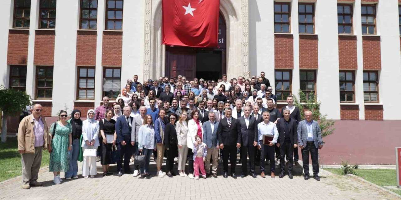 Kütahya Dumlupınar Üniversitesi’nde Mezunlar Buluşması