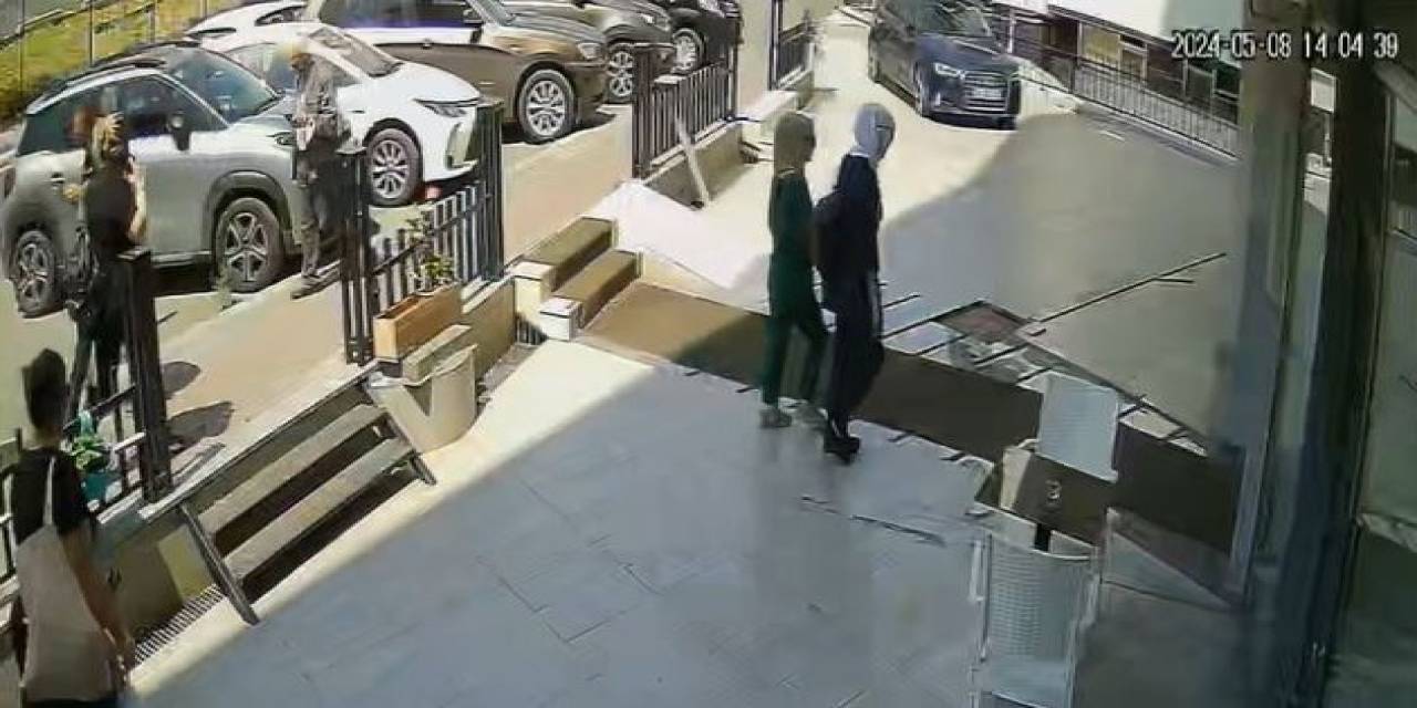 Bahçelievler’de 2 Kadın Hırsız Altın Dolu Kasayı Alıp Götürdü