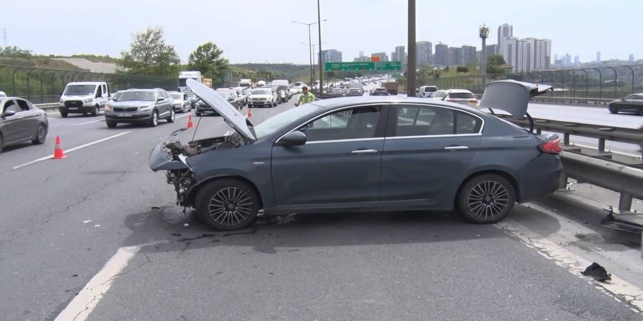 Eyüpsultan Tem Otoyolu’nda Makas Atan Alkollü Sürücü Zincirleme Kazaya Neden Oldu