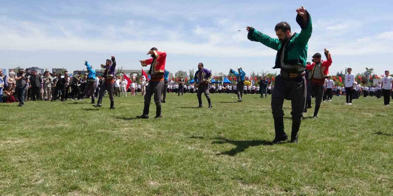 Kayseri’de ’19 Mayıs’ Coşkusu