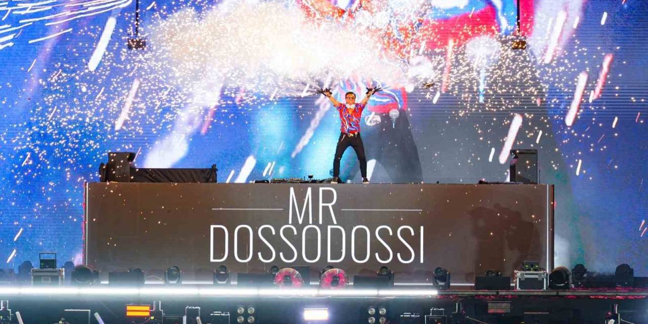 Mr. Dosso Dossi Dj Setinin Başına Geçti, Yüzbinleri Eğlendirdi