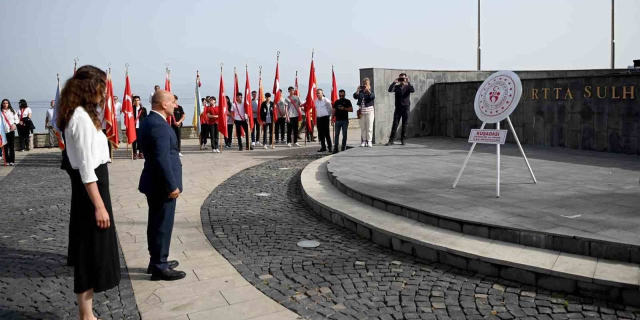 Kuşadası’nda 19 Mayıs Coşkuyla Kutlandı