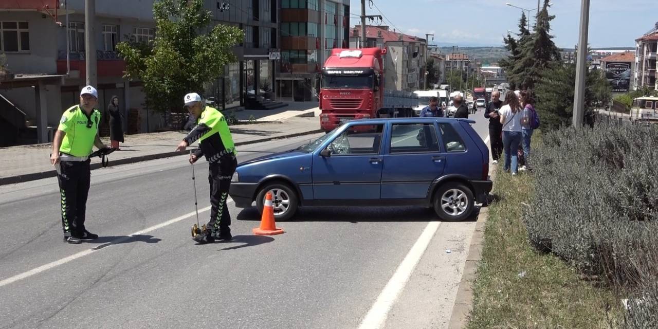 Otomobilin Çarptığı Yaya Yaralandı