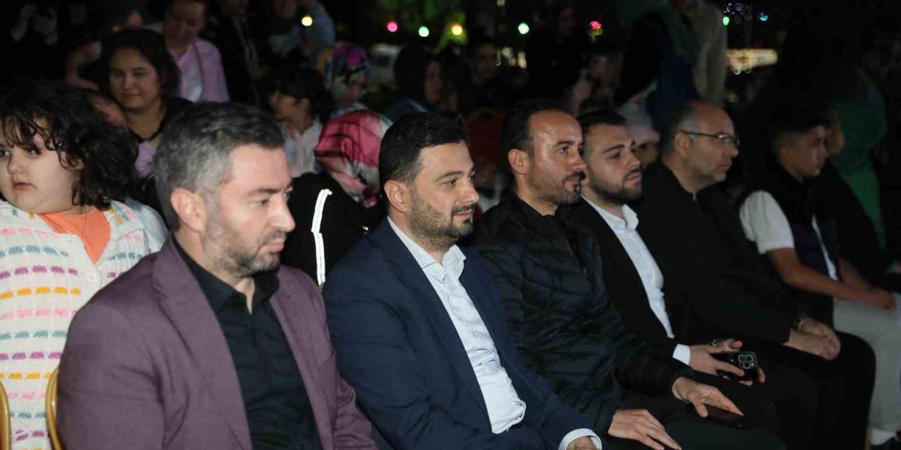 Kağıthane’de Gençler 19 Mayıs’ı Kolpa Konseri İle Kutladı