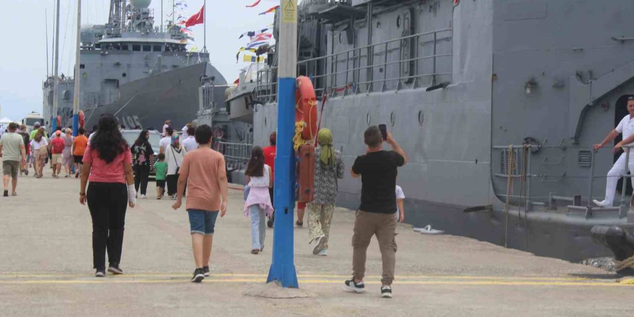 Alanya’da Sahil Güvenlik Ve Savaş Gemileri Vatandaşların Ziyaretine Açıldı