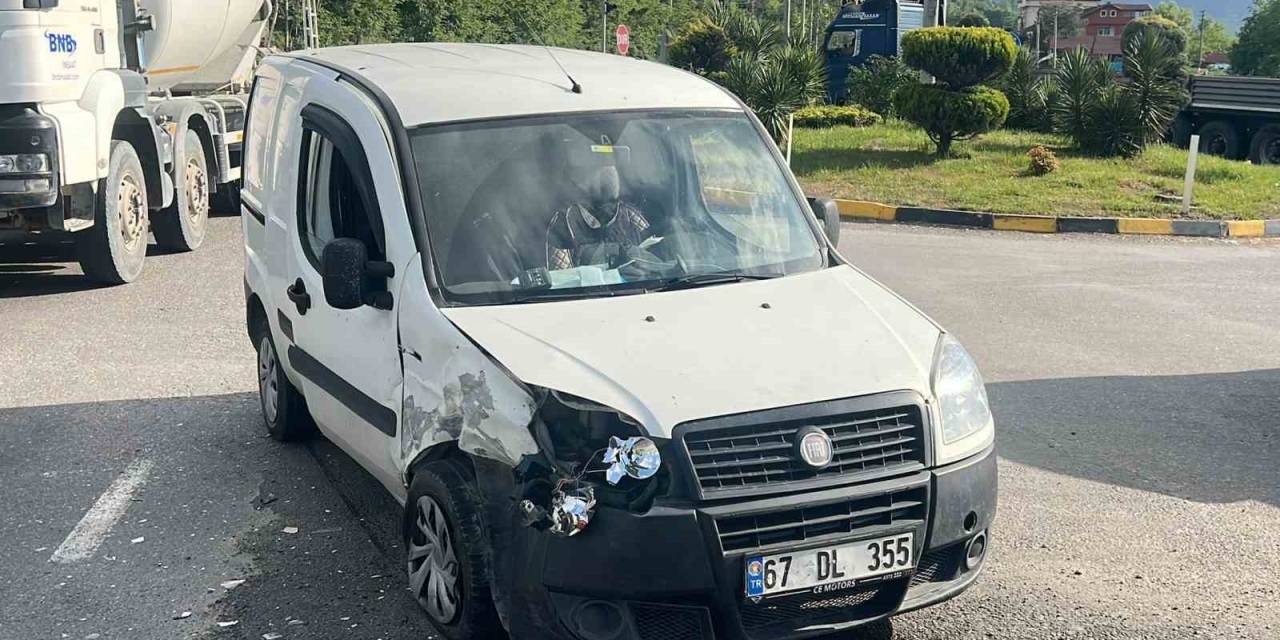 Zonguldak’ta Kaza Anı Güvenlik Kamerasına Yansıdı