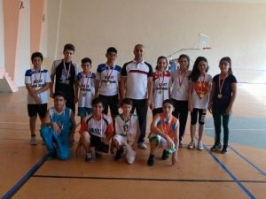 Badminton 15 Yaş Altı Türkiye Şampiyonasına 8 Adanalı Sporcu Katılacak