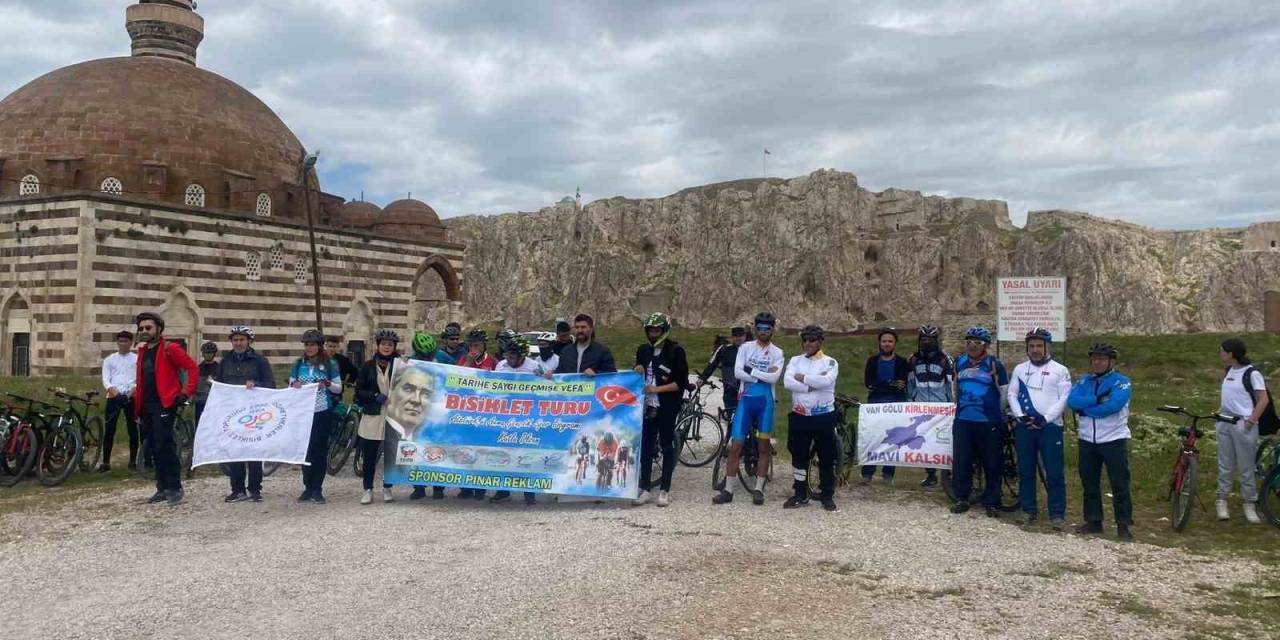 Van’da “Tarihe Saygı, Geçmişe Vefa" Bisiklet Etkinliği